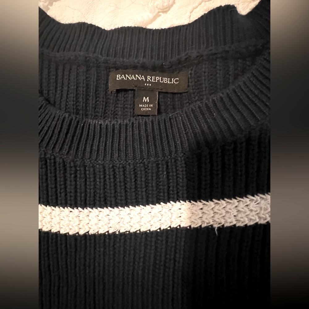 Banana Republic Cotton Cropped Sweater - Picture 3 of 3